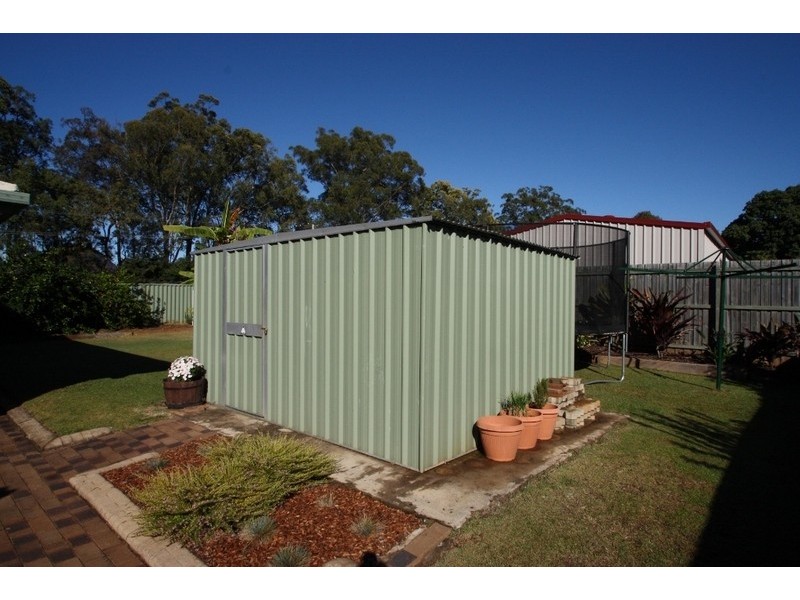 33 Railway Parade, Glass House Mountains QLD 4518