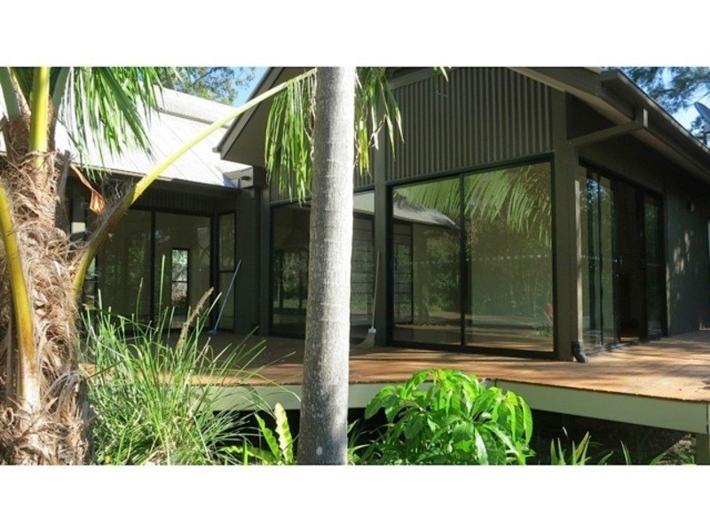 25 Hardy Avenue, Ocean Shores NSW 2483