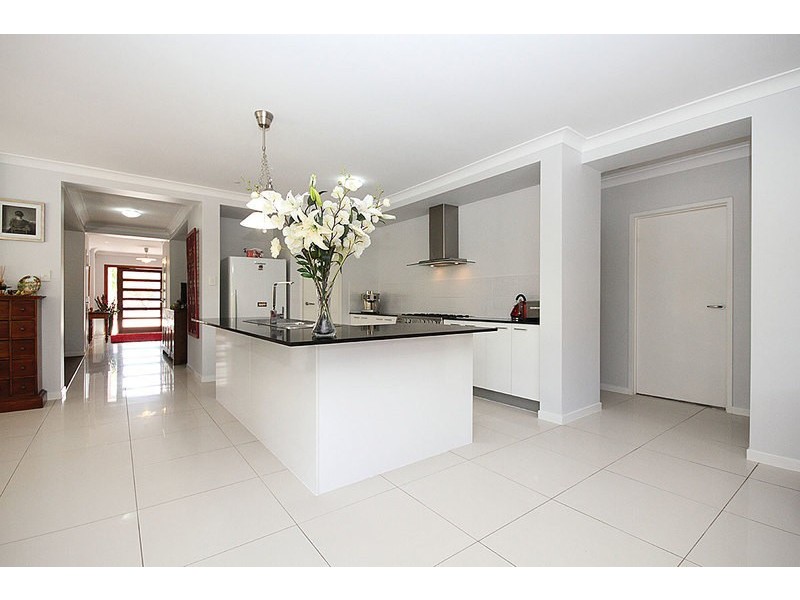 20A Princeton Street, Kenmore QLD 4069