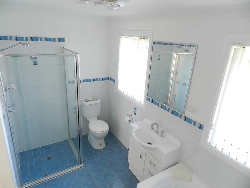 70 Huxley Drive, Horsley NSW 2530