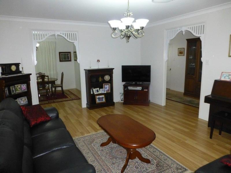 17 Forest View Way, Little Mountain QLD 4551