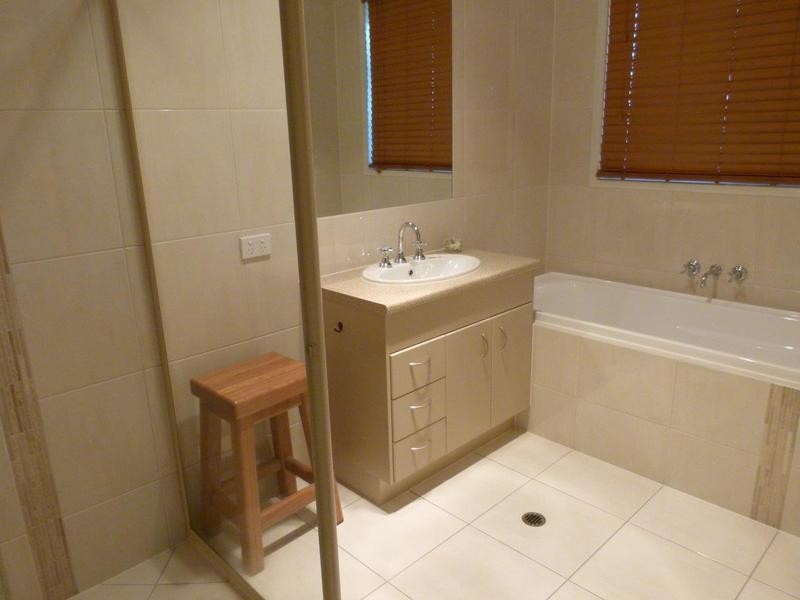 17 Forest View Way, Little Mountain QLD 4551