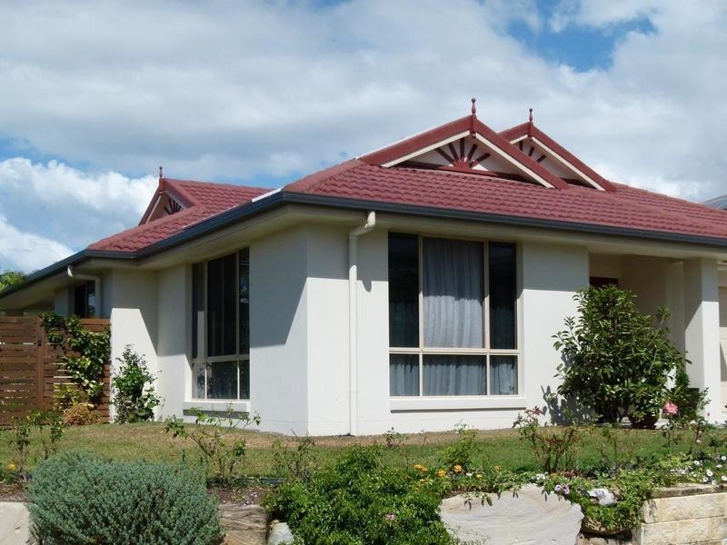 17 Forest View Way, Little Mountain QLD 4551