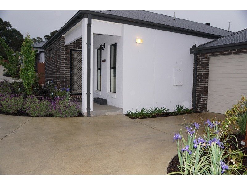 4/54 Stephen Street, Gisborne VIC 3437