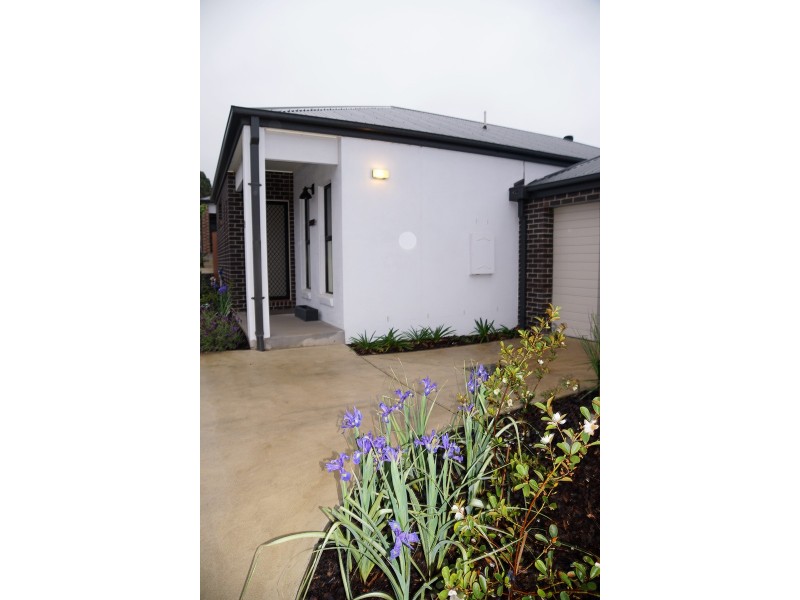 4/54 Stephen Street, Gisborne VIC 3437