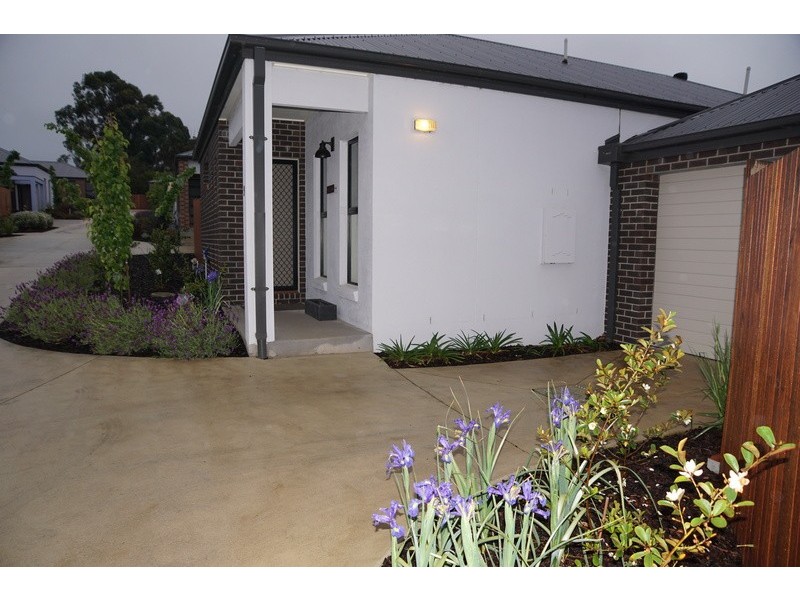 4/54 Stephen Street, Gisborne VIC 3437