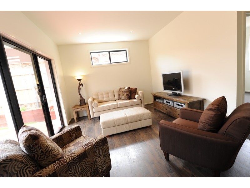 4/54 Stephen Street, Gisborne VIC 3437