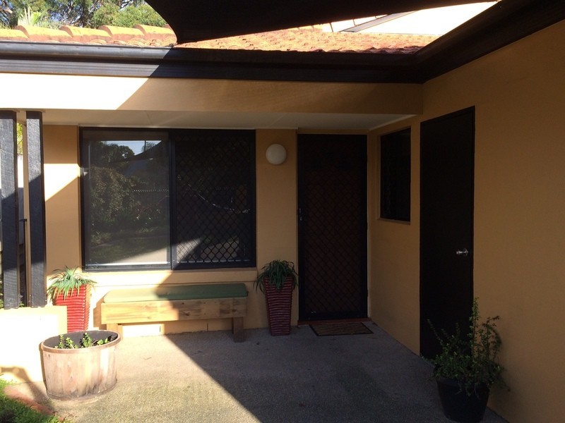 1/14 College Ave, Southport QLD 4215