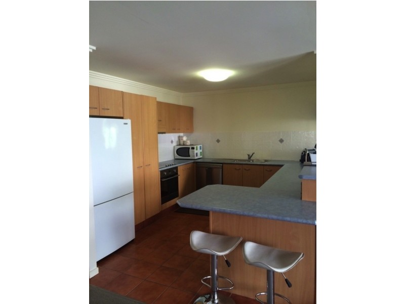 1/14 College Ave, Southport QLD 4215