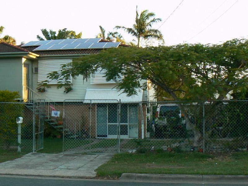 4 Macbeth Street, Kingston QLD 4114