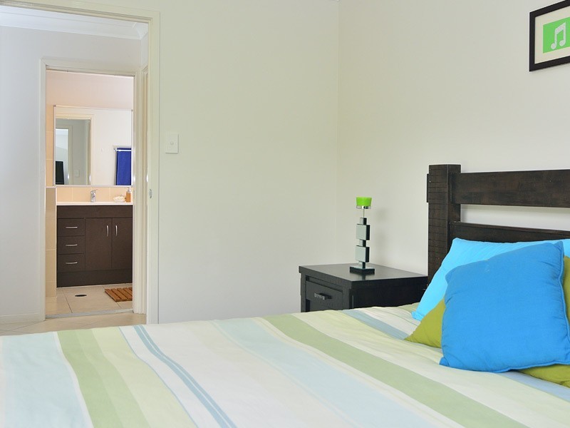 1 Richmond Crescent, Waterford QLD 4133