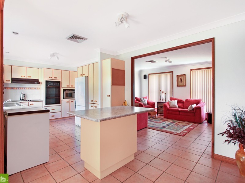23 Minda Crescent, Oak Flats NSW 2529