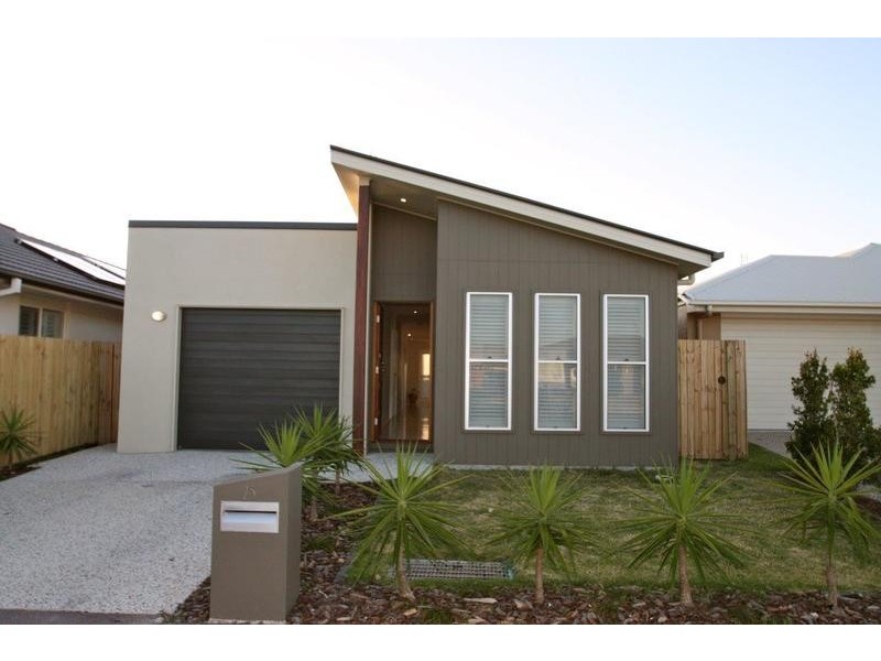 25 Foxtail Circuit, Mountain Creek QLD 4557