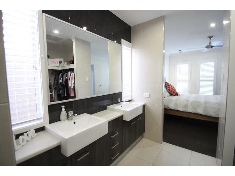 25 Foxtail Circuit, Mountain Creek QLD 4557