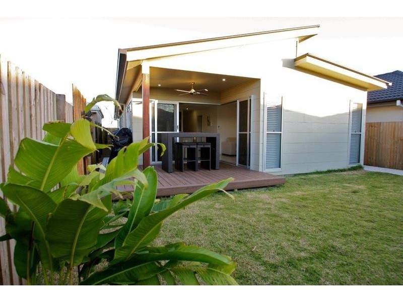 25 Foxtail Circuit, Mountain Creek QLD 4557