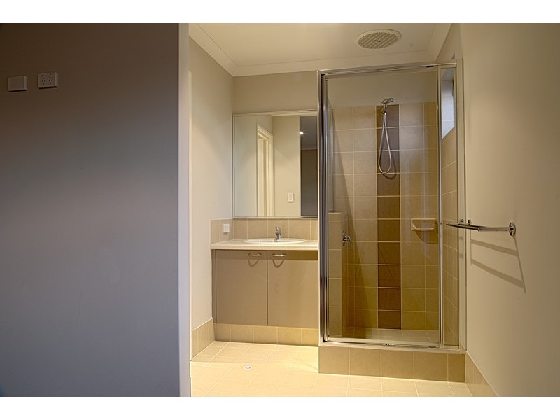 23 Leda Boulevard, Wellard WA 6170