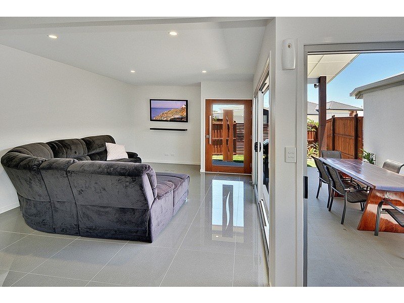 32 Foxtail Circuit, Mountain Creek QLD 4557