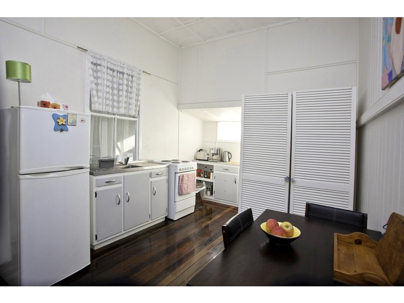 18 Ward Street, Maryborough QLD 4650