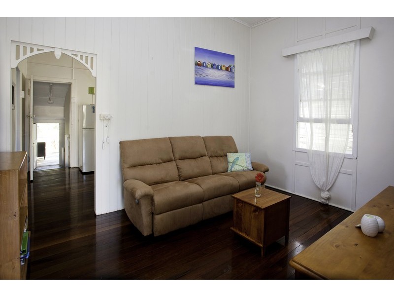 18 Ward Street, Maryborough QLD 4650