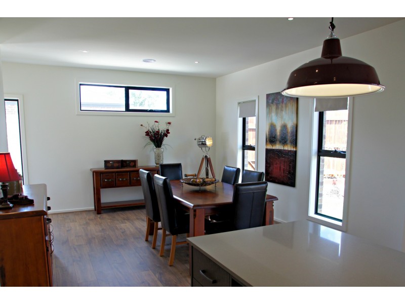 3/54 Stephen St, Gisborne VIC 3437