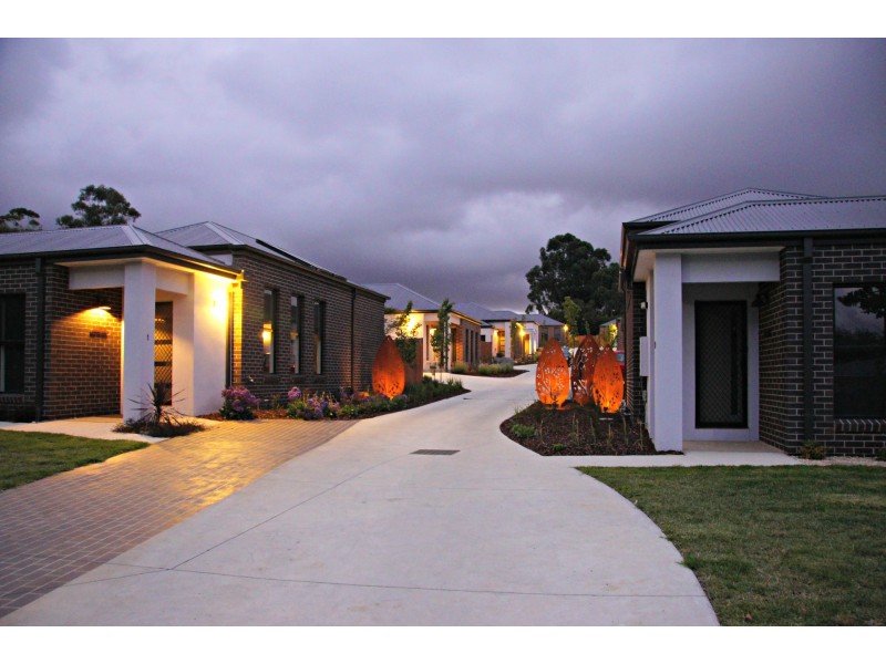 3/54 Stephen St, Gisborne VIC 3437