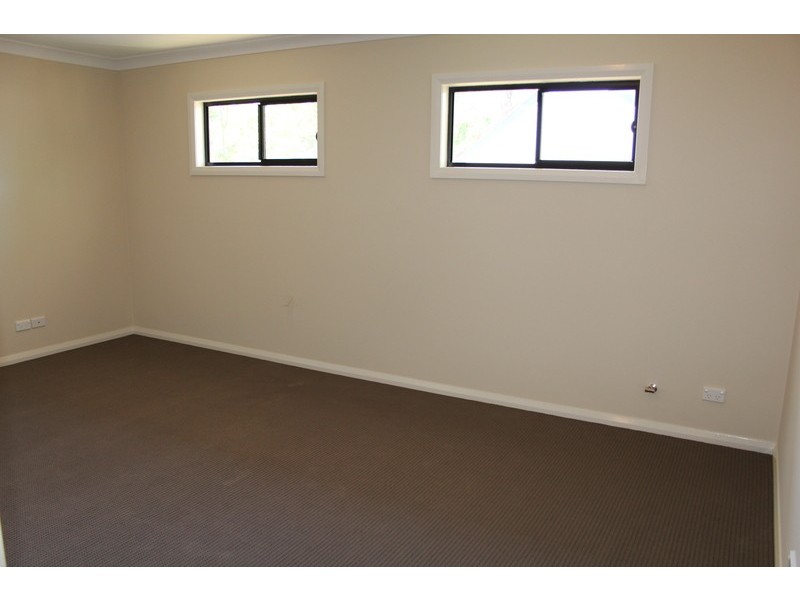 25 Donaldson, Bradbury NSW 2560