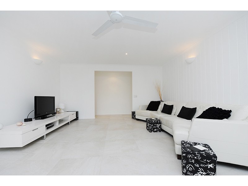 6 Murrindi Street, Minyama QLD 4575