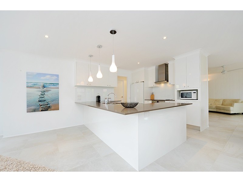 6 Murrindi Street, Minyama QLD 4575