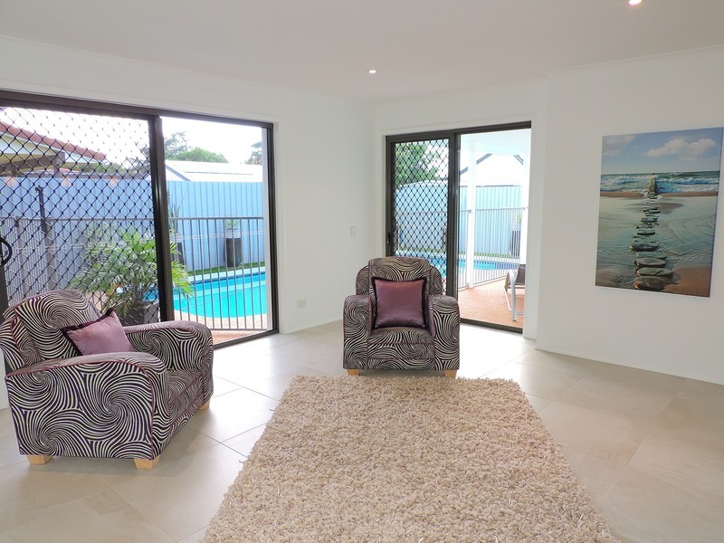 6 Murrindi Street, Minyama QLD 4575