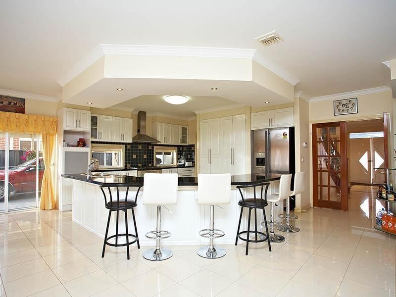 6 Capesthorne Drive, Derrimut VIC 3030