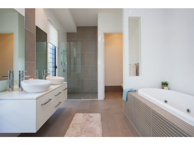 30 Temple Island Circuit, Oxenford QLD 4210