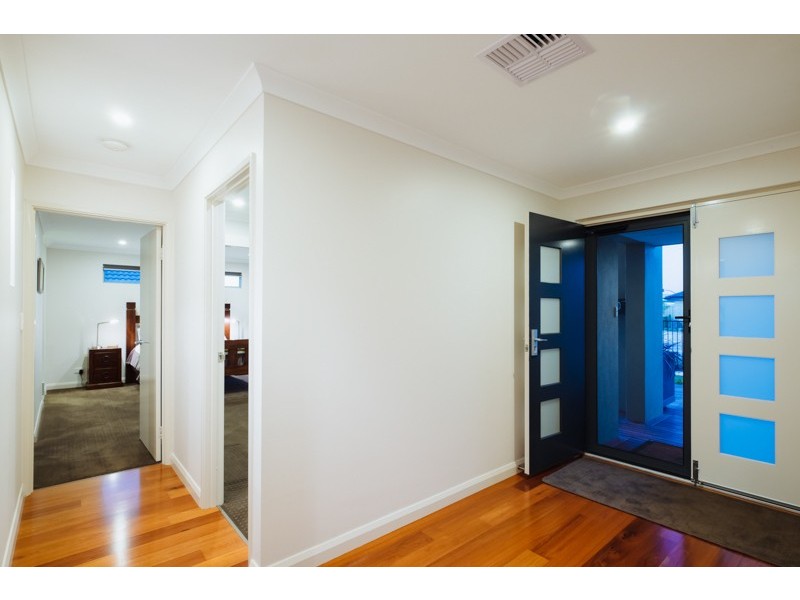 59 Peregrine Circle, Beeliar WA 6164