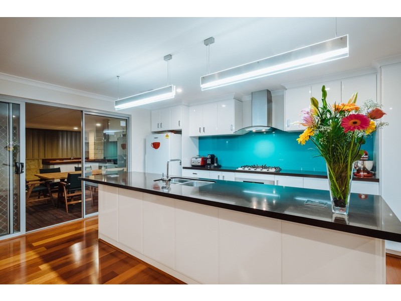 59 Peregrine Circle, Beeliar WA 6164