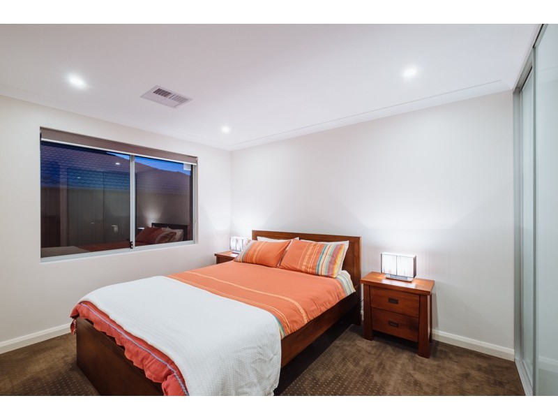 59 Peregrine Circle, Beeliar WA 6164