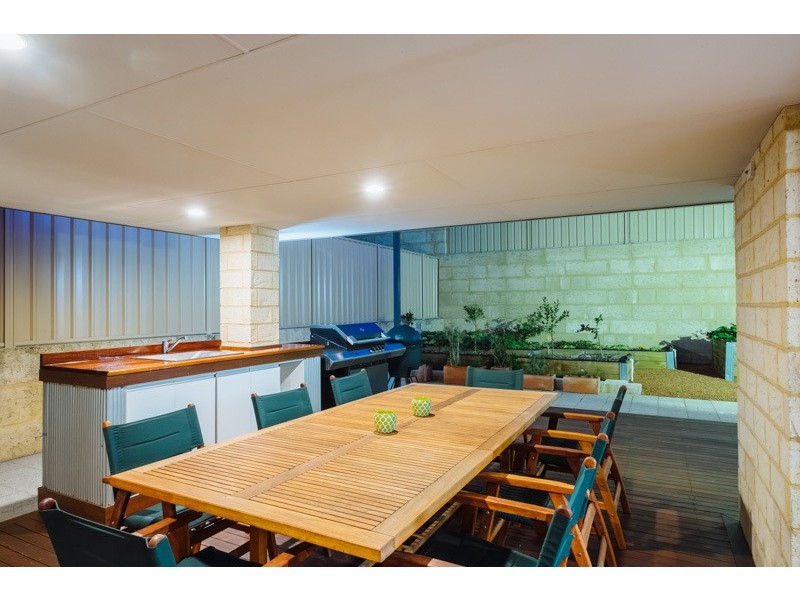 59 Peregrine Circle, Beeliar WA 6164