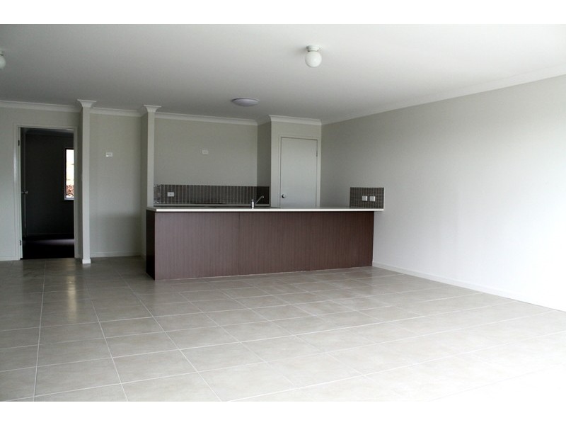 Pacific Pines QLD 4211