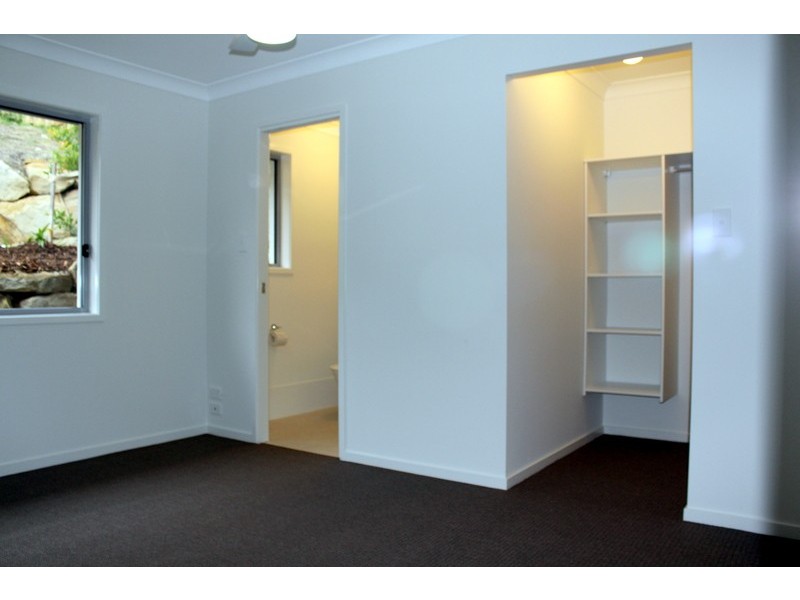 Pacific Pines QLD 4211