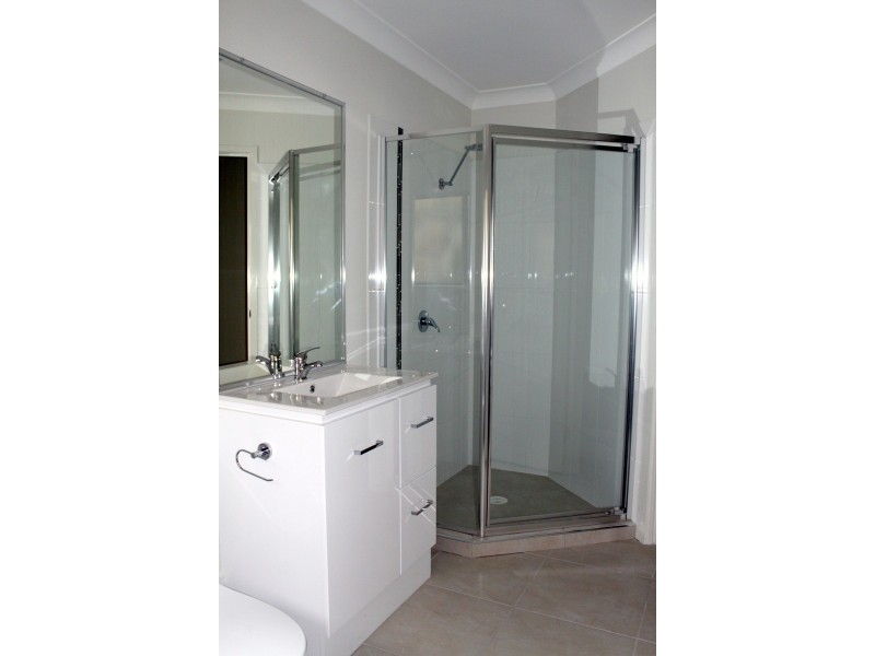 Pacific Pines QLD 4211