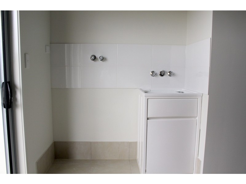 Pacific Pines QLD 4211