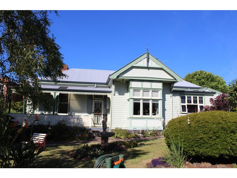 2 Main Street, Ulverstone TAS 7315