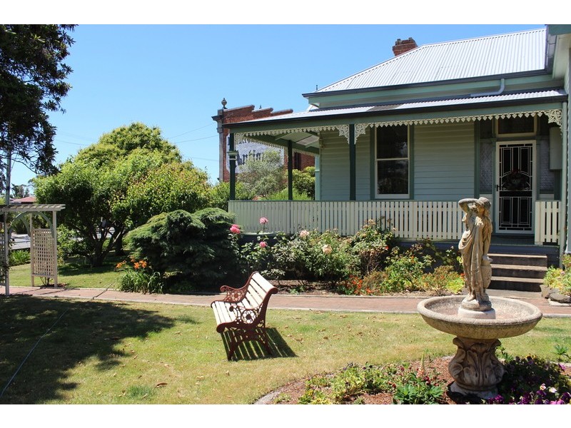 2 Main Street, Ulverstone TAS 7315