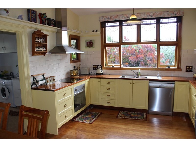 2 Main Street, Ulverstone TAS 7315