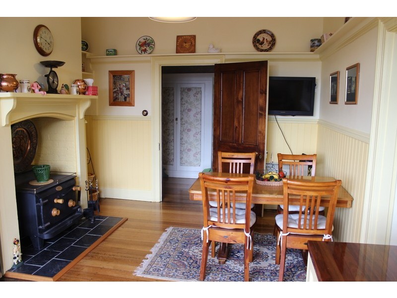 2 Main Street, Ulverstone TAS 7315