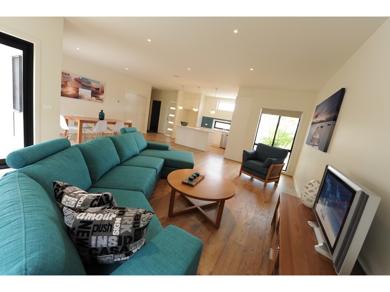 1/54 Stephen Street, Gisborne VIC 3437