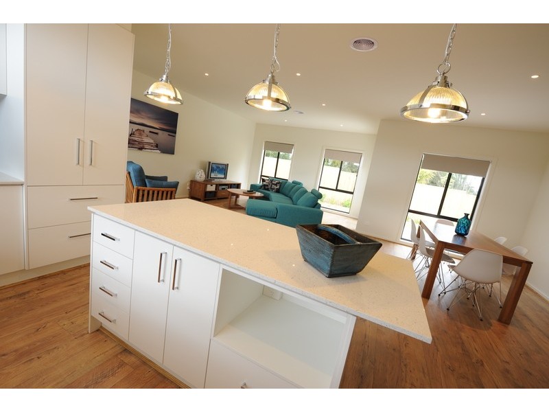 1/54 Stephen Street, Gisborne VIC 3437