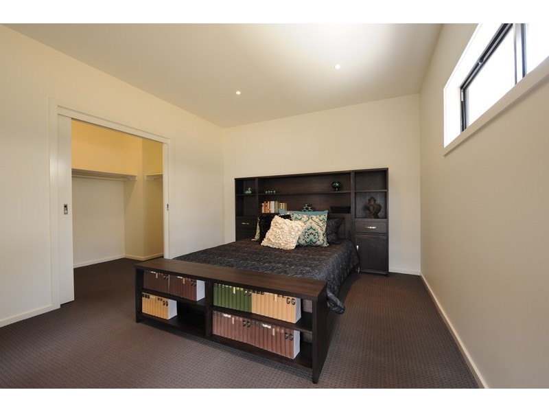 1/54 Stephen Street, Gisborne VIC 3437