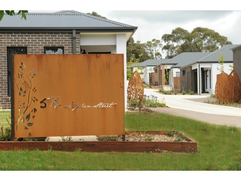 1/54 Stephen Street, Gisborne VIC 3437