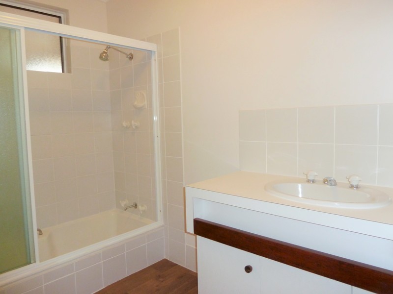 2 Pimelia Place, Pinjarra WA 6208