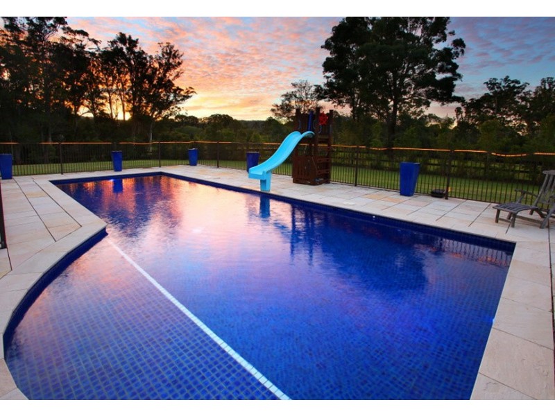 29 Lagoon park drive, Maudsland QLD 4210