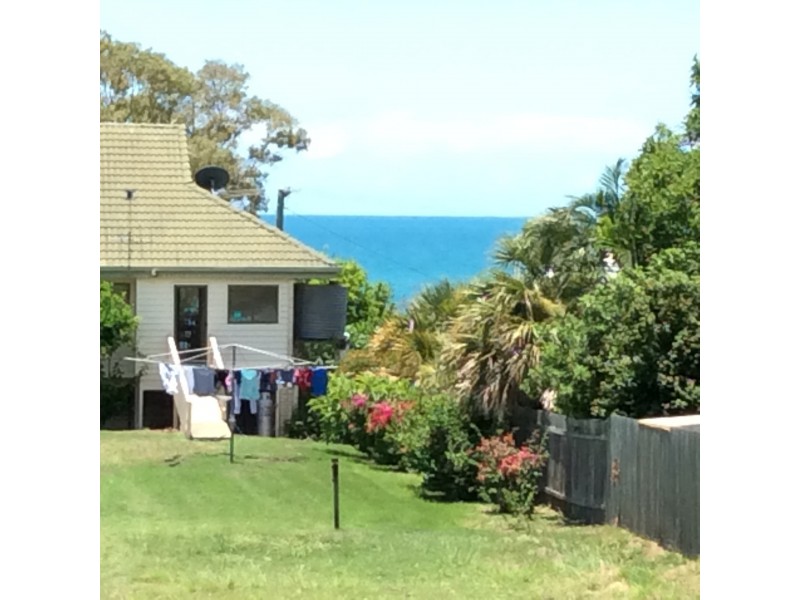 19 Aplin Street, Point Vernon QLD 4655